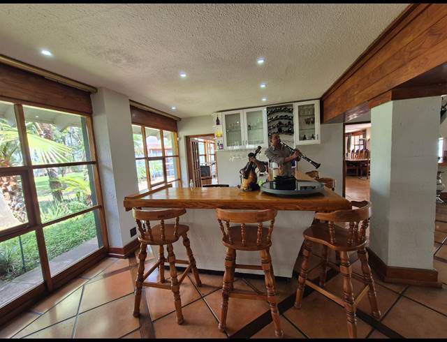 5 BEDROOM HOUSE FOR SALE IN VANWAARTSHOF